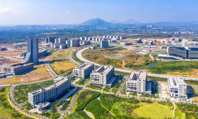 乐动平台·(中国)官方网站：矢志为国 培养船舶行业高水平应用型人才